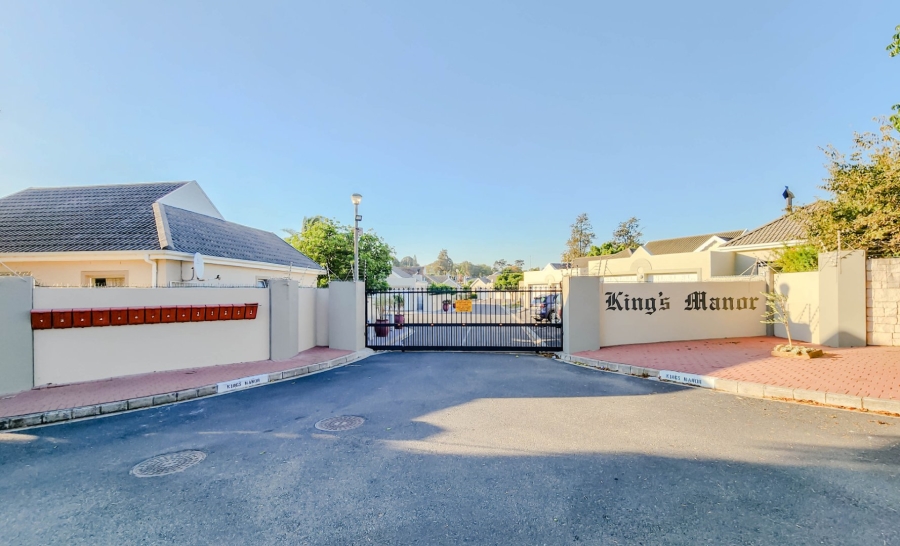 To Let 3 Bedroom Property for Rent in Sonstraal Heights Western Cape